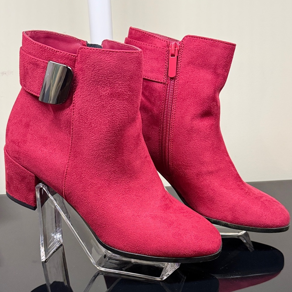 East 5th EF Ezra Rubino Red Faux Suede Boots
NIB, Size 7M